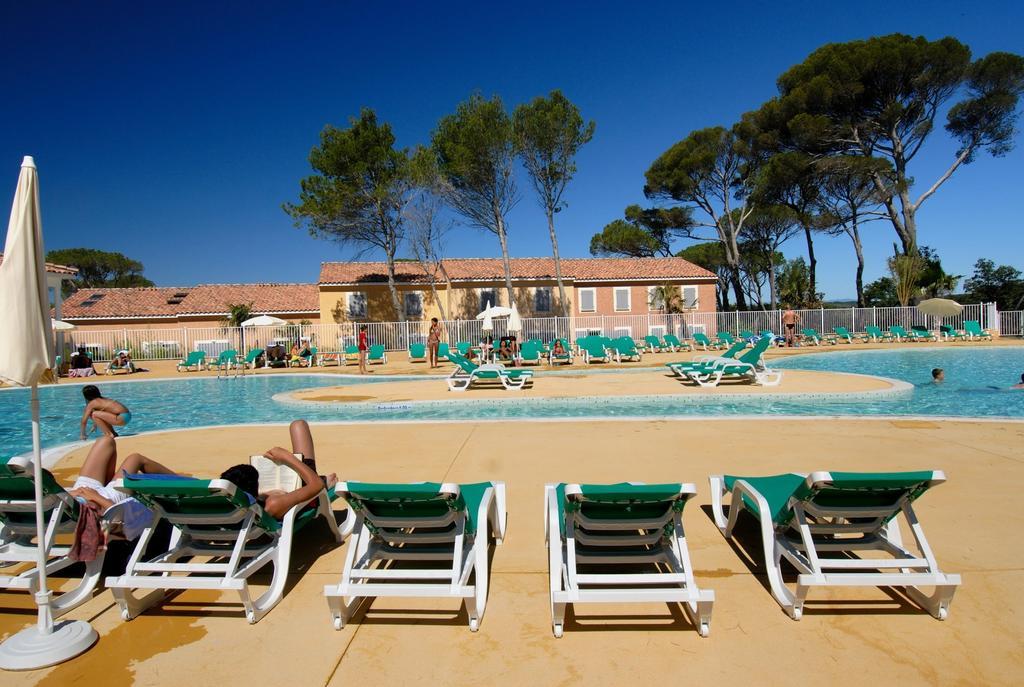 Residence Odalys Le Mas Des Vignes Calvisson Exterior foto